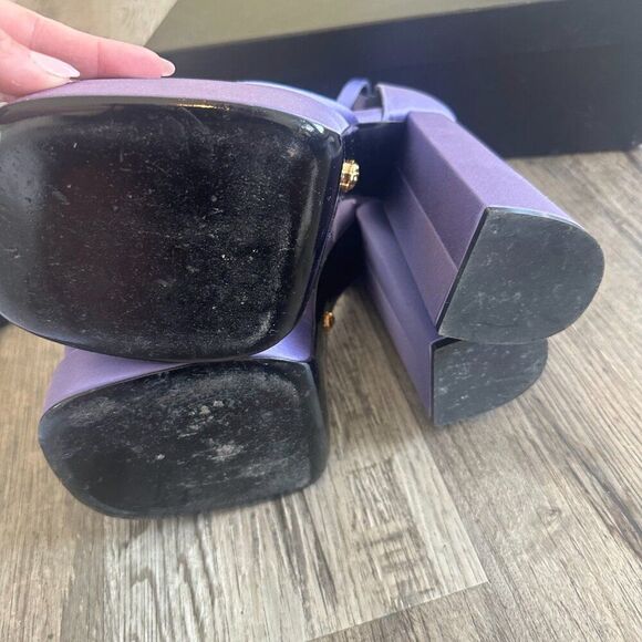 Versace Women's Medusa Aevitas Double Platform Pumps Size 10B - Picture 9 of 11